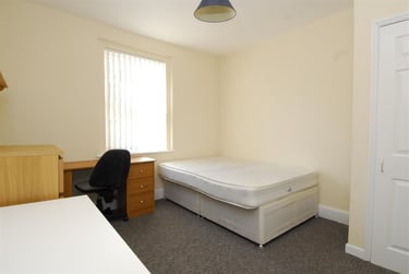 7 bed house, 12 Addison Road, North Hill, Plymouth, PL48LL - Image 7